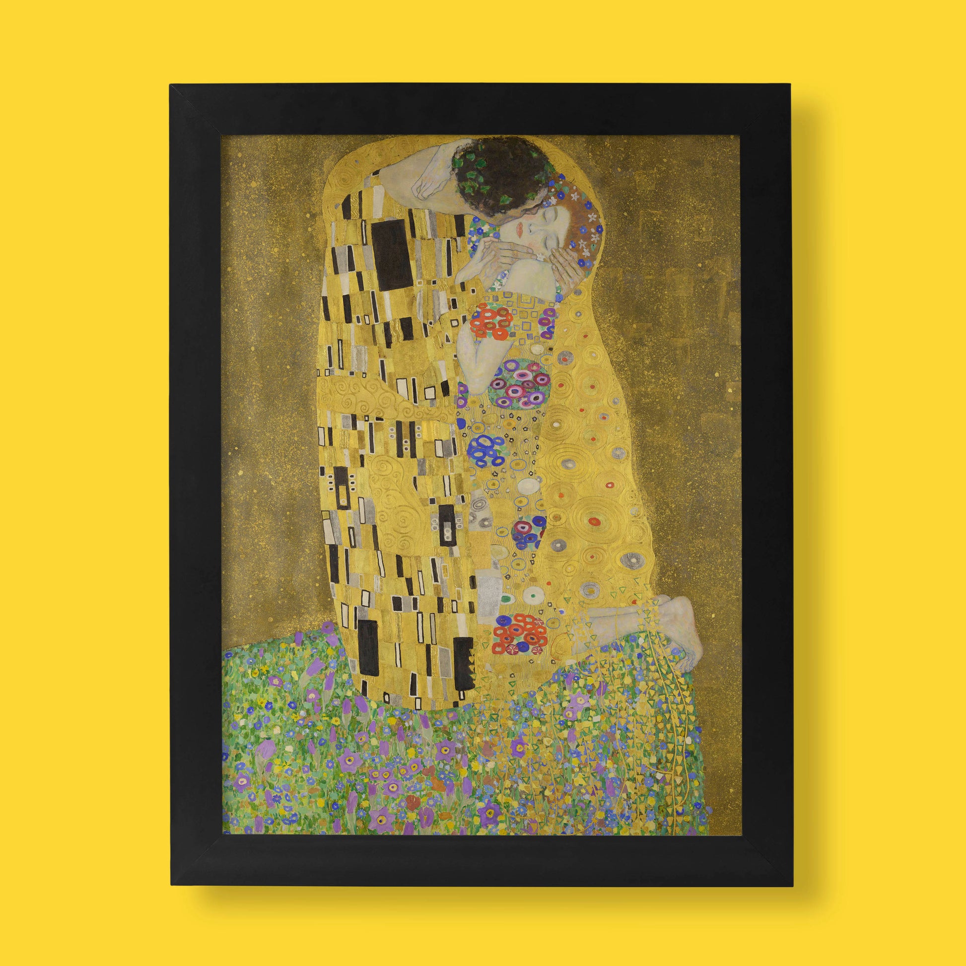 Gustav Klimt The Kiss art print in a gold and black colour palette, perfect for modern wall art decor.