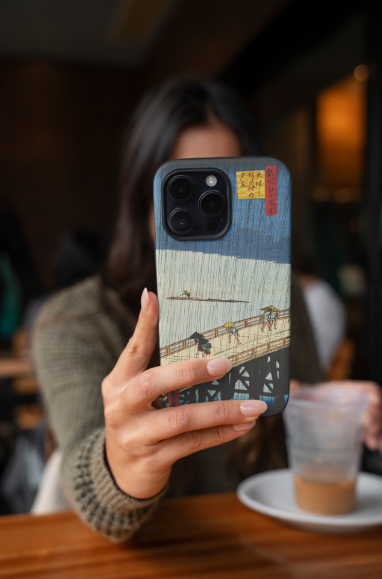 The ARTSNOB phone case showcasing the iconic ukiyo-e print by Utagawa Hiroshige, a perfect blend of Japanese fine art and modern accessory.